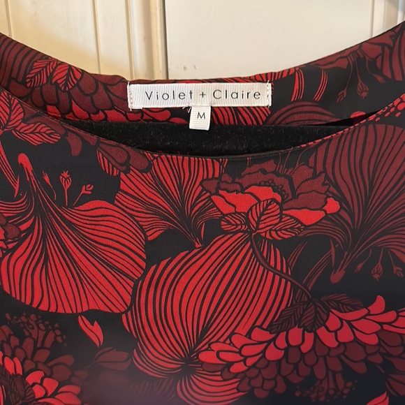 Beautiful Red Floral Blouse - Picture 3 of 4